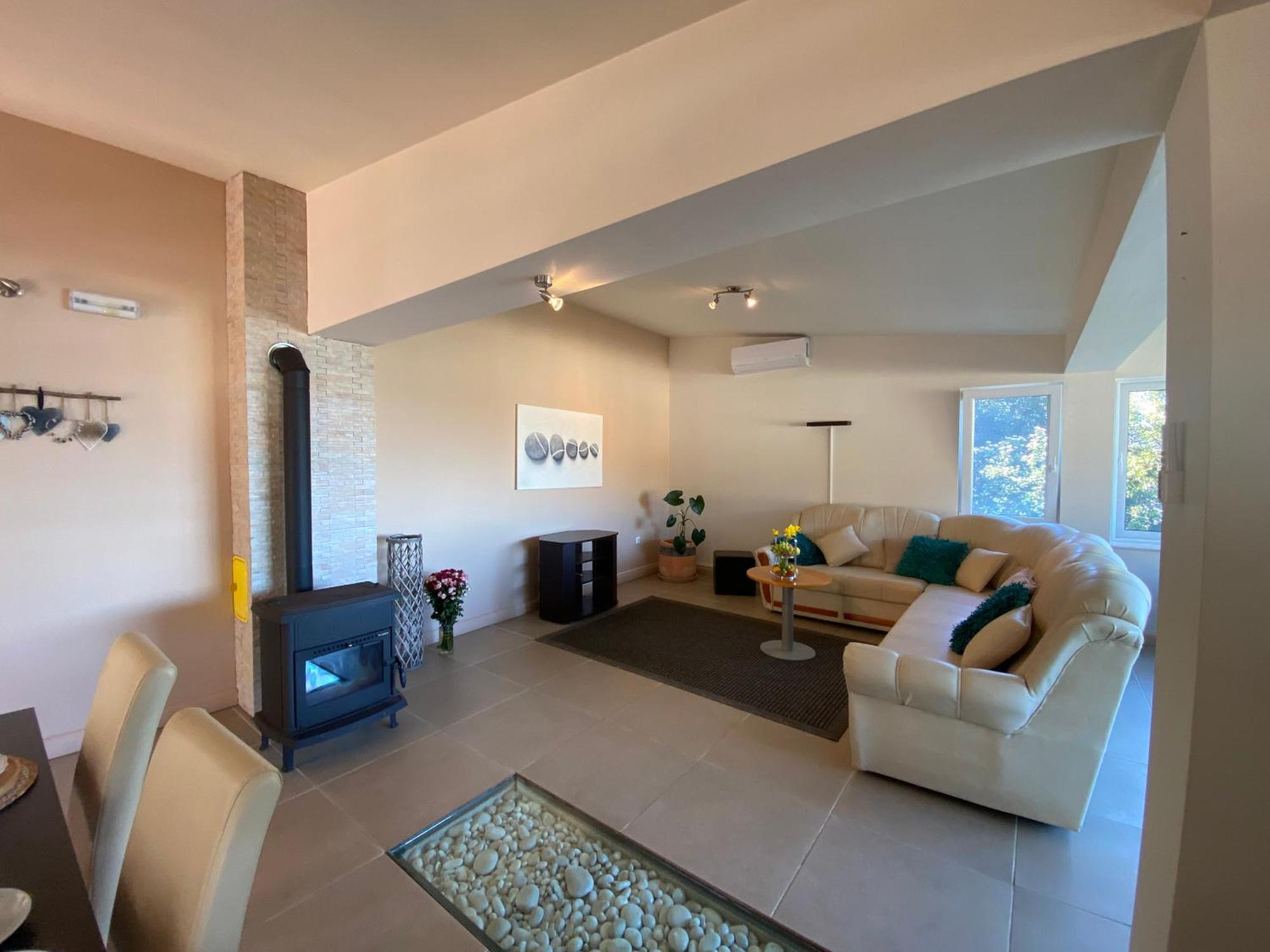 Apartments Eva Savar Zewnętrze zdjęcie