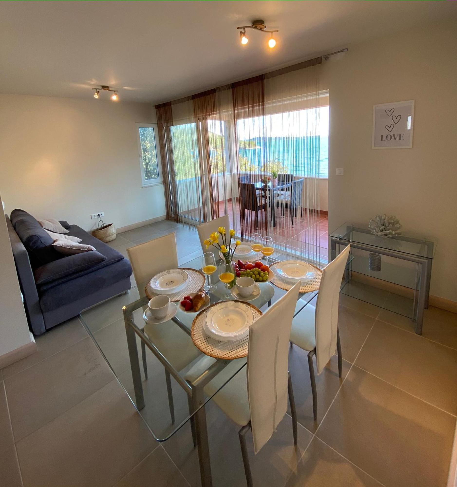 Apartments Eva Savar Zewnętrze zdjęcie