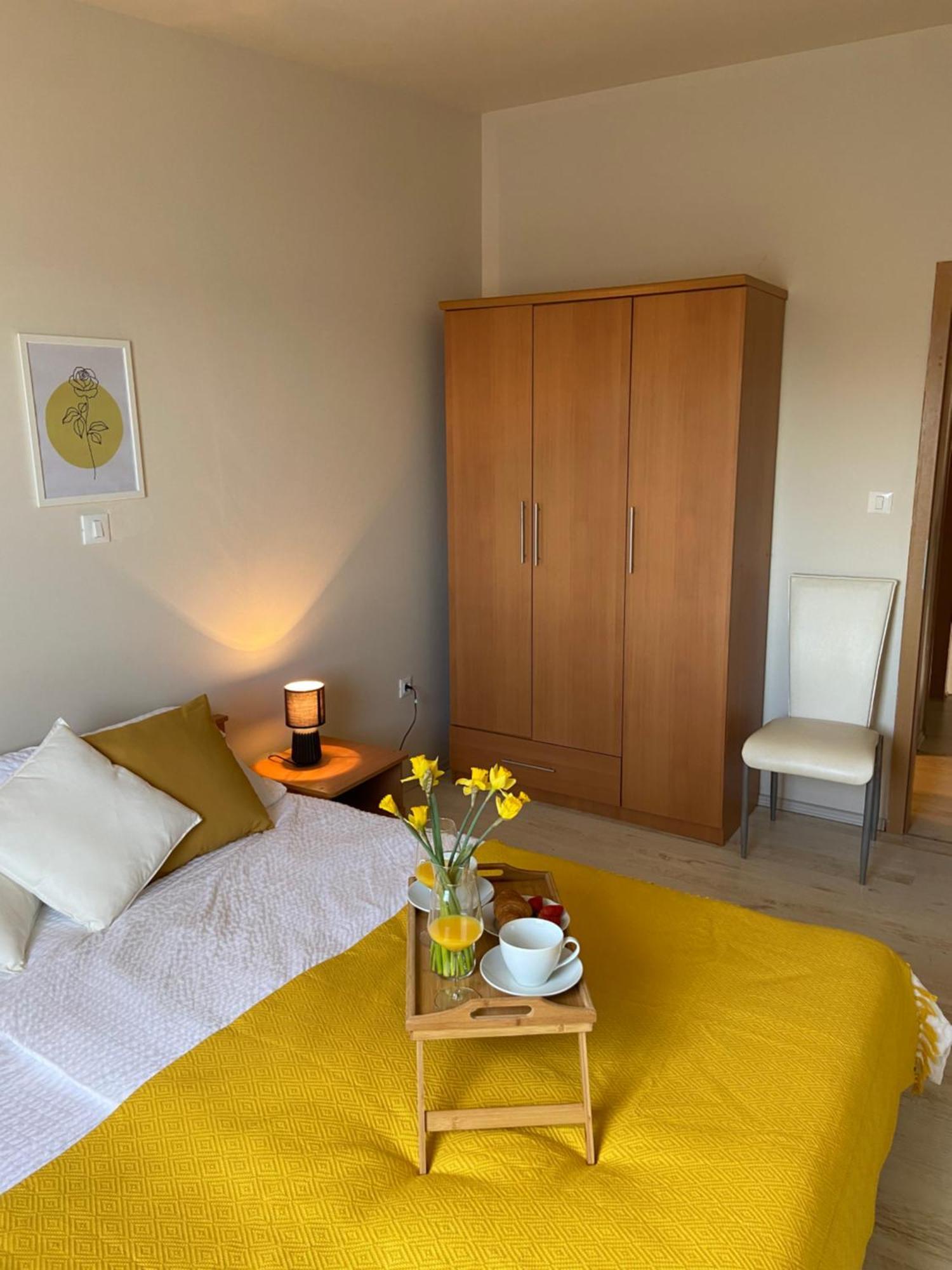 Apartments Eva Savar Zewnętrze zdjęcie