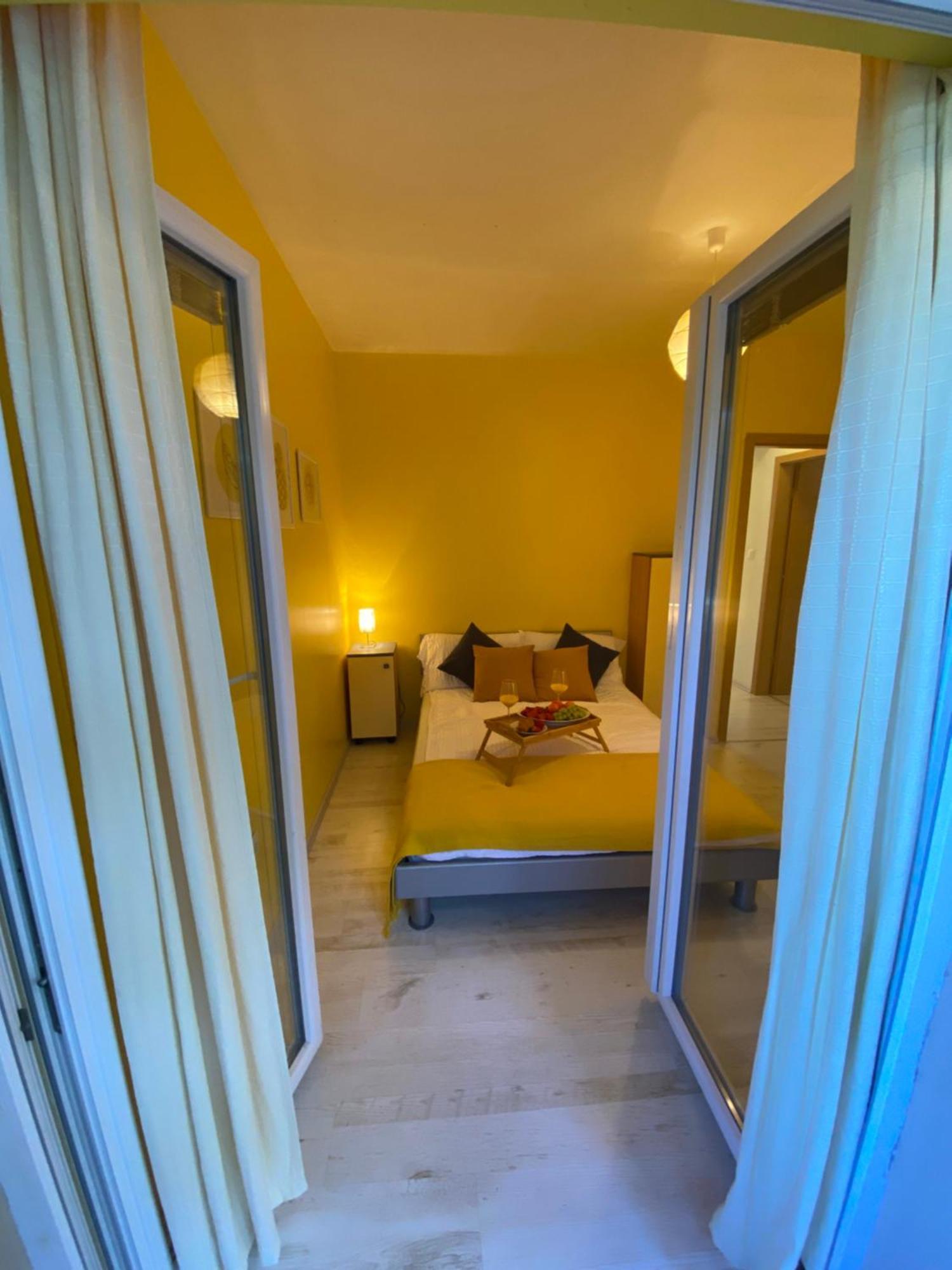 Apartments Eva Savar Zewnętrze zdjęcie